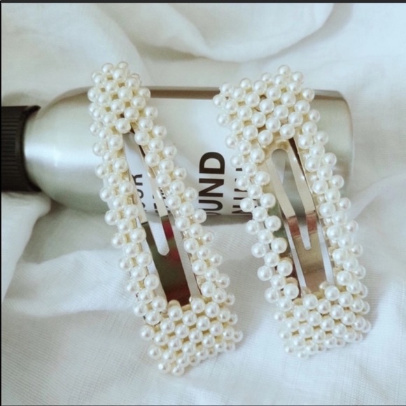 Accessories - Set of Pearl Hair Clips